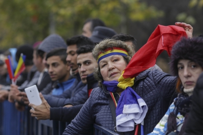 PARADĂ impresionantă de 1 DECEMBRIE la Arcul de Triumf. 15.000 de români prezenți