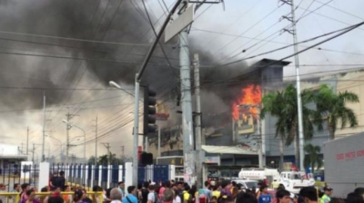 Incendiu &icirc;ntr-un mall din Filipine: 37 de oameni au murit