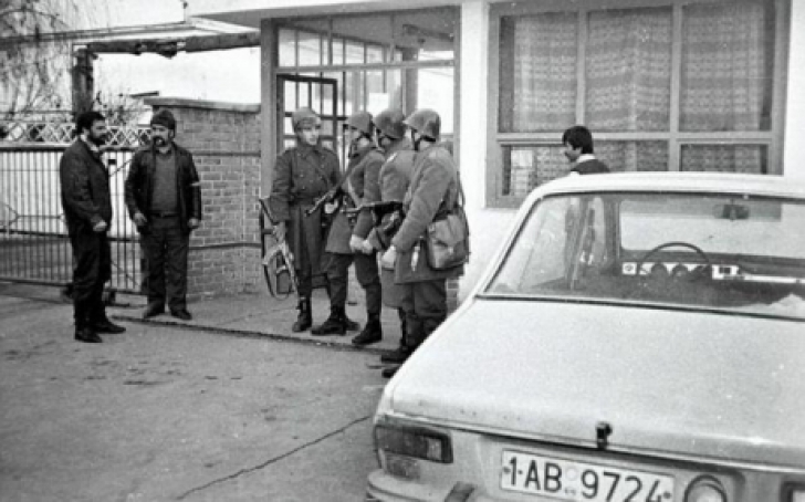 Dacia. Cum arată Daciile folosite de populaţie la Revoluţia din 1989