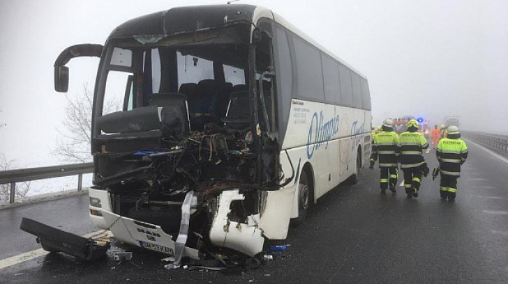 Accident grav în Germania cu un autocar cu români: 9 persoane rănite. Ce spune MAE
