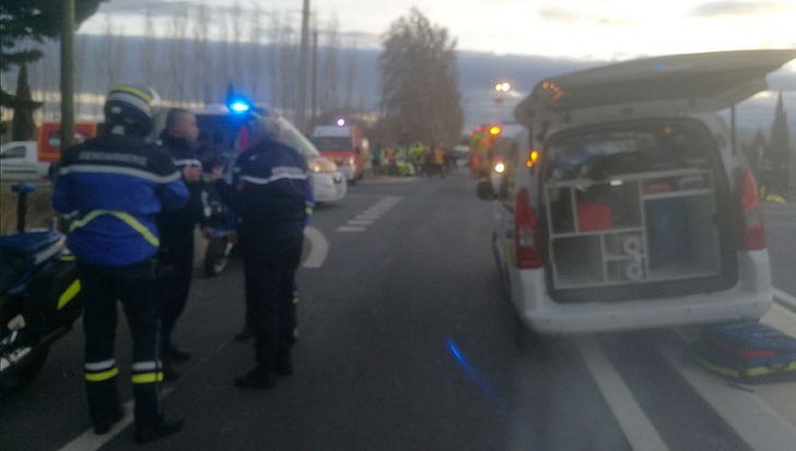 TRAGEDIE în Franţa. Autobuz şcolar, SPULBERAT de TREN: cel puţin 4 morţi, 24 de răniţi - VIDEO
