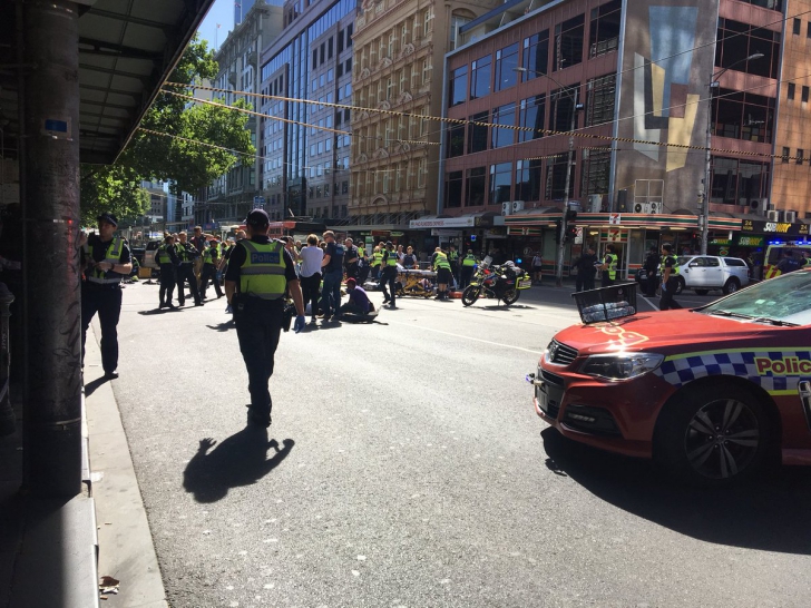 TEROARE ÎN AUSTRALIA: cel puţín 13 oameni loviţi de o maşină. A FOST ACT DELIBERAT (VIDEO)
