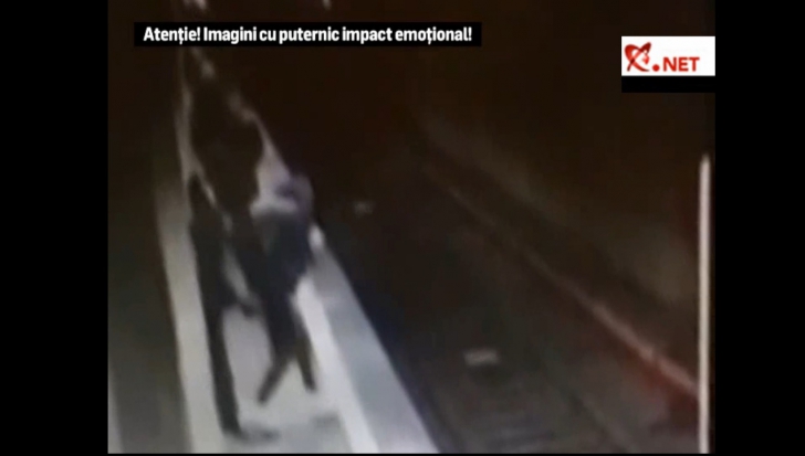 Imaginile groazei cu prima fata împinsă în faţa metroului. Cum a reuşit să scape