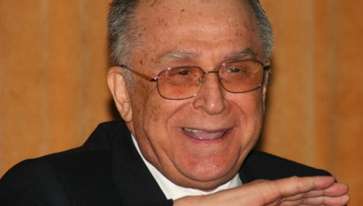 Ion Iliescu împlinește astăzi 88 de ani. Cum îşi petrece ziua de naştere fostul preşedinte