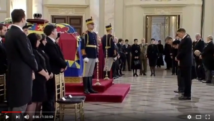 Gestul INCALIFICABIL de la funeraliile Regelui Mihai. În faţa tuturor, politicienii români...