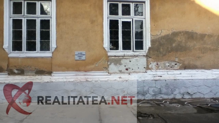 Cum arată zidul unde a fost împuşcat Nicolae Ceauşescu pe 25 decembrie 1989, la Târgovişte