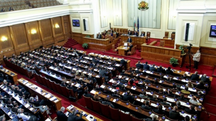 Măsuri fără precedent în Bulgaria în domeniul anticorupţiei. Ce lege a aprobat Parlamentul?