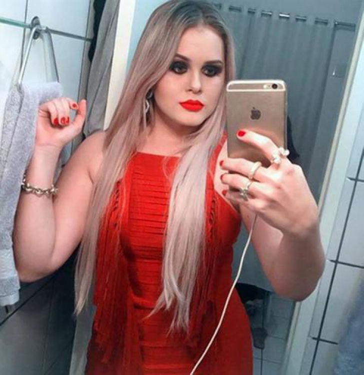 Cea mai sexy primăriţă, condamnată la ANI GREI de închisoare. Conducea primăria prin WhatsApp