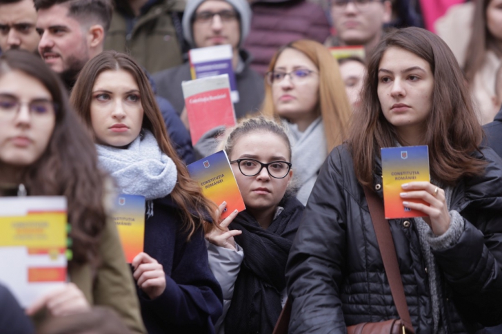 Studenții, solidari cu magistrații! ,,Manifestare mută'' la Universitatea București