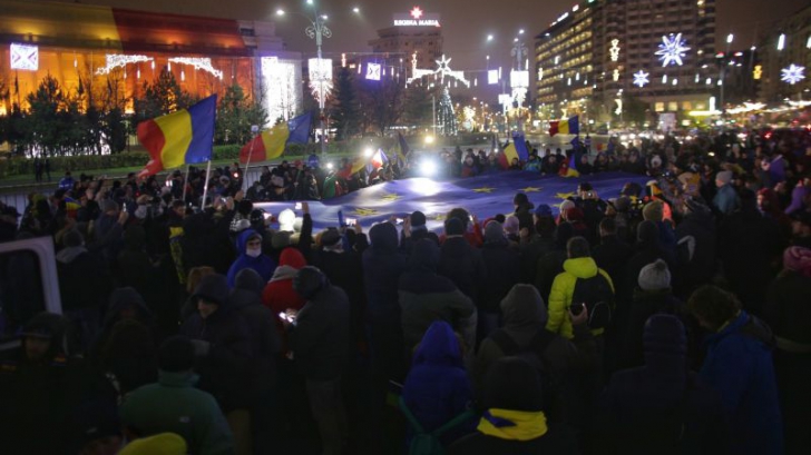 Un nou protest a avut loc în Piața Victoriei "eliberată". Mii de românii au ieșit și în alte orașe