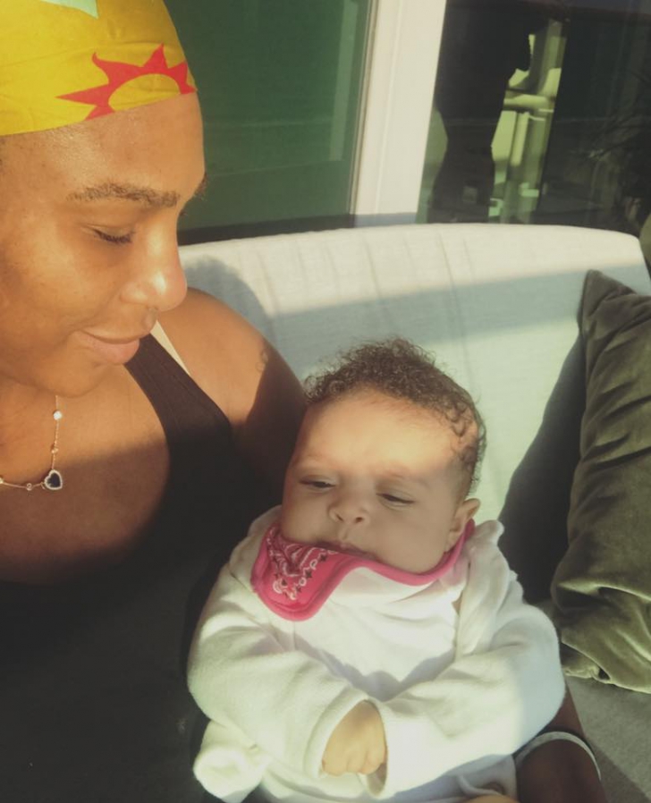 Serena Williams cu bebelușul în brațe, mesaj emoționant pentru toate mamele 