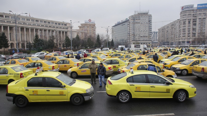 Toate taxiurile duc în Piața Victoriei