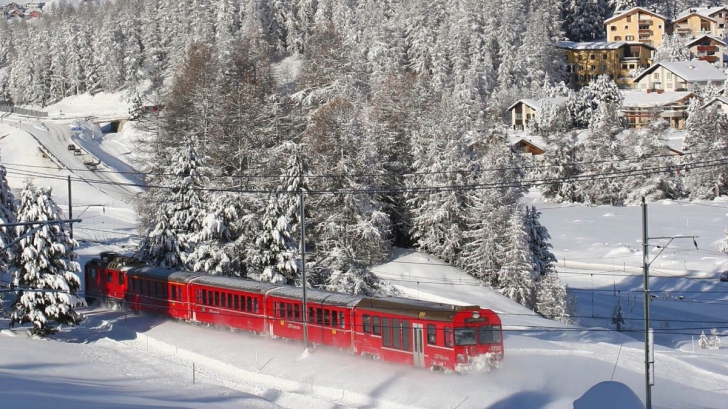 Biletele de tren către Valea Prahovei se scumpesc în perioada Sărbătorilor de iarnă