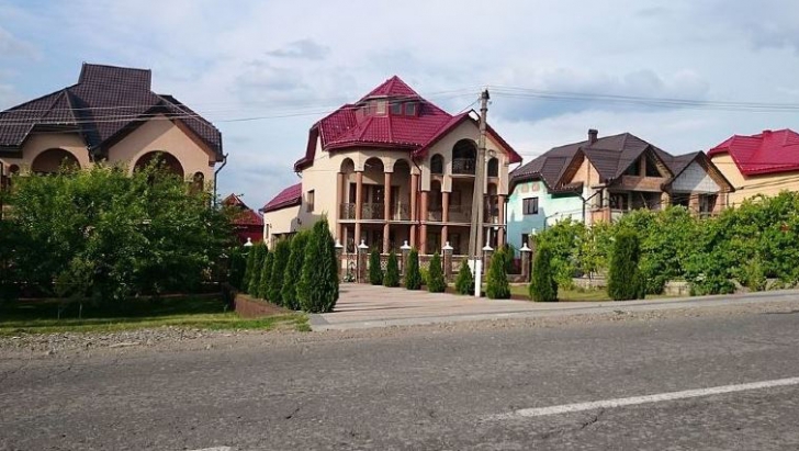 Cea mai bogată localitate rurală din Ucraina: un sat românesc