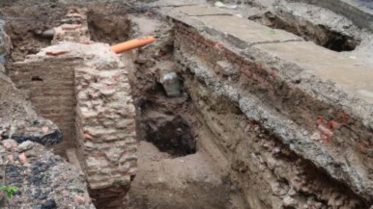 Ce au descoperit arheologii în urma săpăturilor din curtea Universității din București