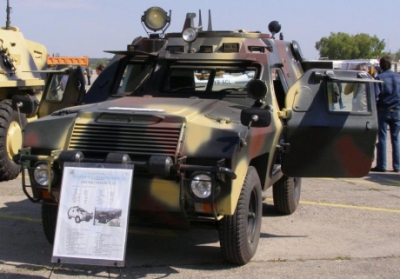 Asta e maşina pe care comuniştii au construit-o în secret. Cum arată mastodontul cu 2 mitraliere 