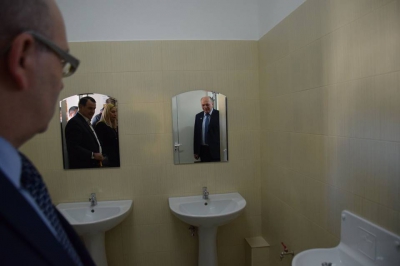 Primarul din Piatra Neamț inaugurează toalete