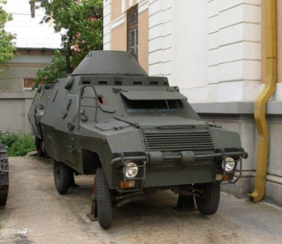 Asta e maşina pe care comuniştii au construit-o în secret. Cum arată mastodontul cu 2 mitraliere 