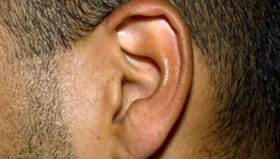 Simți mâncărimi în interiorul urechii? Iată care este adevărata cauză