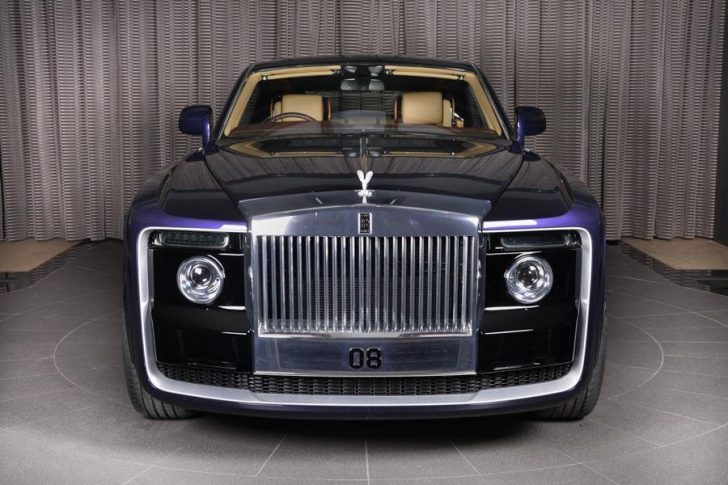 Cum arată maşina de 13 milioane de dolari. Un şeic din Emirate a vrut un Rolls-Royce unicat