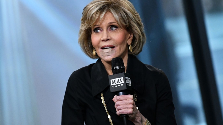 Jane Fonda a făcut un anunţ ŞOCANT, după ce a fost fotografiată purtând un plasture - FOTO