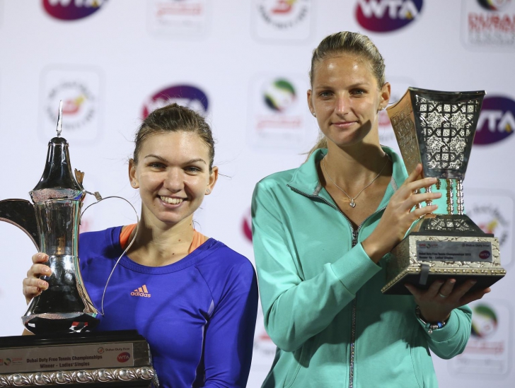 MINUNAT! Simona Halep a spulberat-o pe Karolina Pliskova şi este în semifinale la Australian Open
