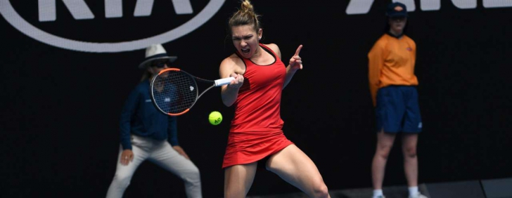 Simona Halep a pierdut finala de la Australian Open şi locul 1 WTA, după un supermeci cu Wozniacki
