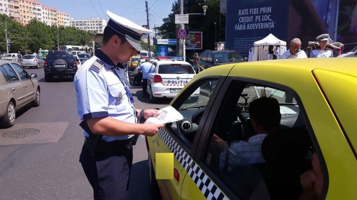 Taximetriştii "oficiali" continuă războiul cu aplicaţiile de tip dispecerat