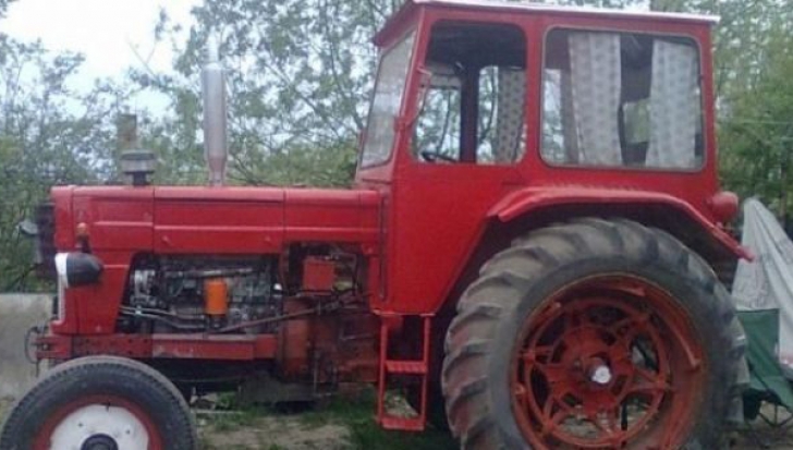 Tragedie în Satu Mare: fetiță de 3 ani, strivită de un tractor. Familia, şocată: cine îl conducea
