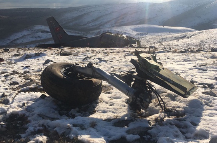 Alertă aviatică! Avion prăbușit în Turcia: Mai mulți oameni au murit