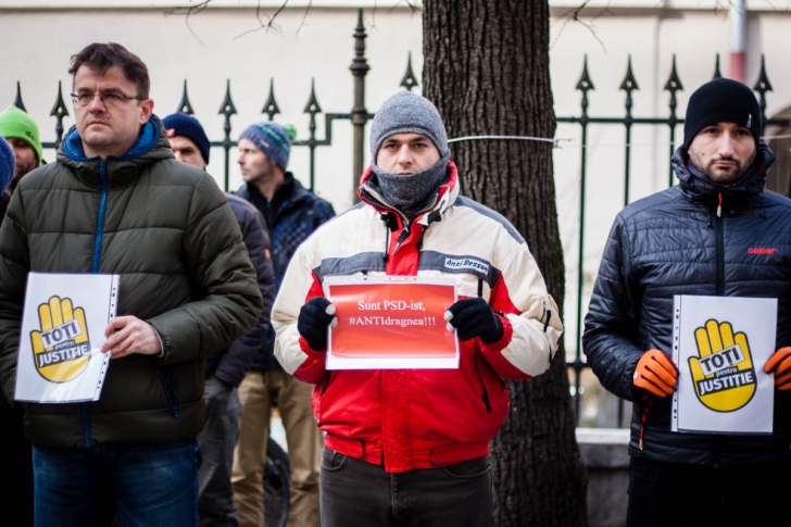 Fenomen uluitor. Ce se întâmplă la protestele din țară #văvedem