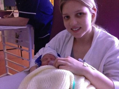 Tânără mamă, bolnavă de cancer în stare terminală, salvată de Kate Winslet şi Leonardo Di Caprio
