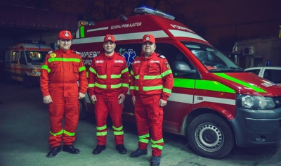 Scene de groază la Timișoara, un bărbat a intrat cu cuţitul în spital