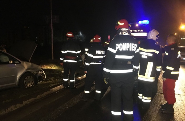 Accident violent la Timișoara. Mai multe mașini lovite, șoferii răniți (GALERIE FOTO)