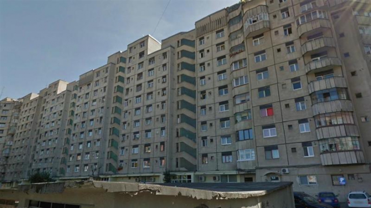 Cum şi-a închis un român balconul. Toată Europa vuieşte despre blocul din Brăila