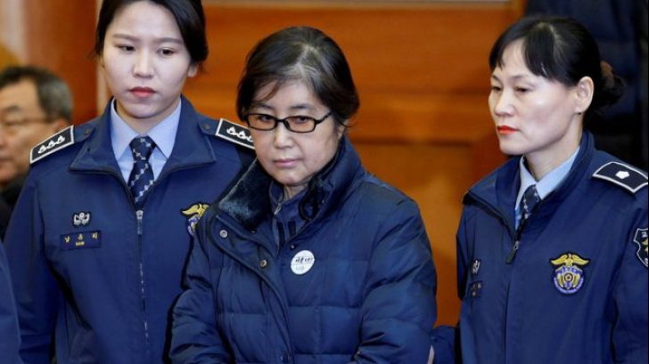 Confidenta fostei preşedinte din Coreea de Sud, poreclită "Rasputin", 20 de ani de închisoare