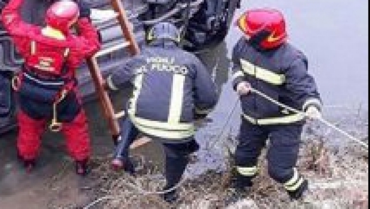 Gest impresionant în Italia. Un român a salvat o femeie dintr-un accident rutier 