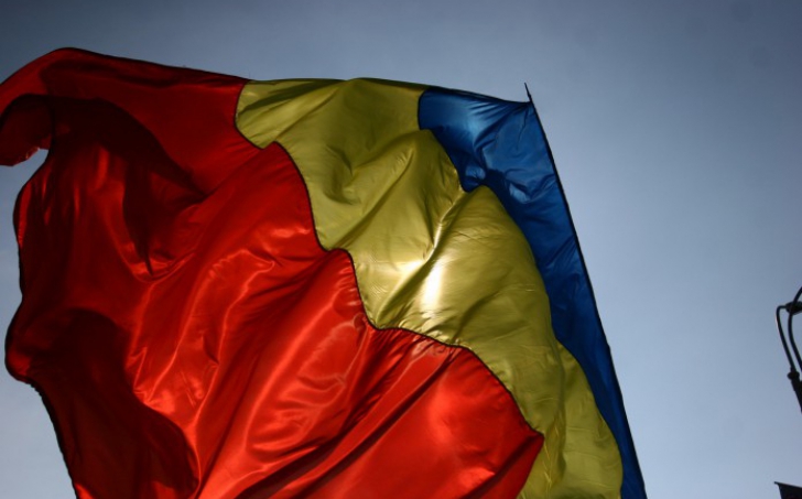 PSD a uitat de "Mândri că suntem români“, n-a vrut arborarea drapelului înainte de 1 Decembrie 