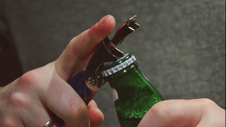 De ce sticlele de bere sunt verzi sau maro
