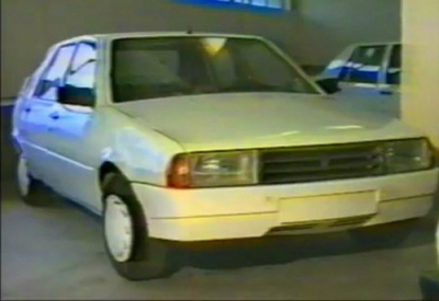 Dacia. Dacia Nova. Sigur vă amintiţi de Dacia Nova.Dar a existat prototipul R523 pe care l-au ascuns