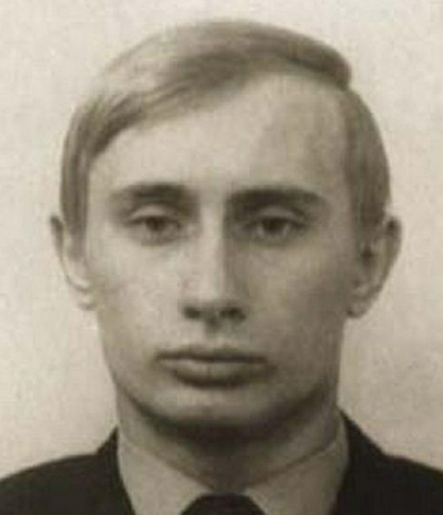 Putin, luat la ochi! Şi-a făcut operaţii estetice ca să scape de faţa de tocilar?! (GALERIE FOTO)  