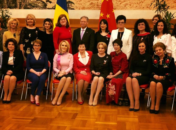 Femeile din PSD, curtate de Ambasada Chinei