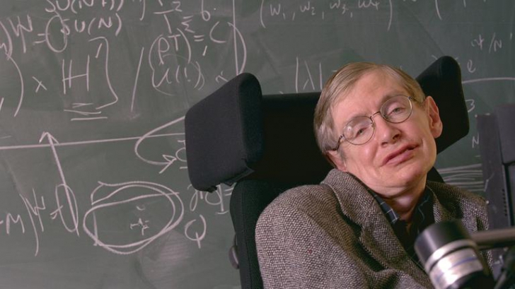 Carti Stephen Hawking la eMAG! Iata 10 titluri esentiale scrise de el sau despre el