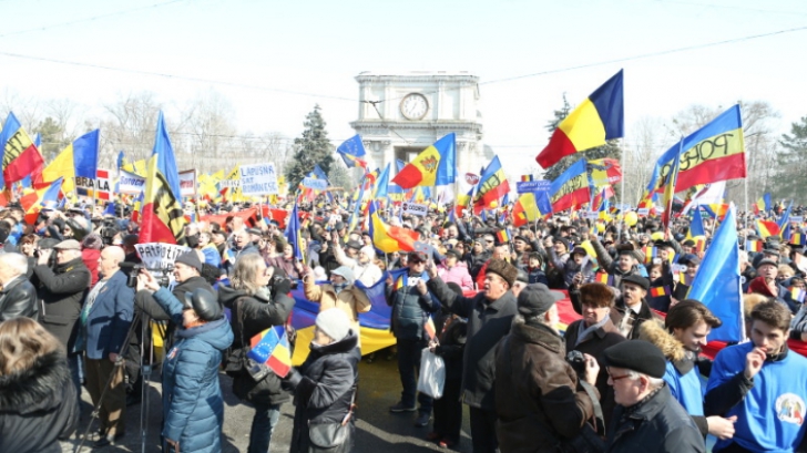 Centenarul Unirii Basarabiei cu România. Declaraţie solemnă, adoptată în Parlamentul României