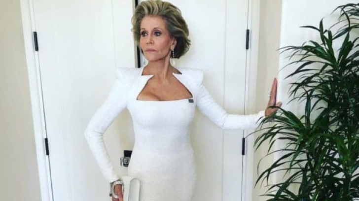 Cum reușește Jane Fonda să arate atât de bine la 80 de ani?