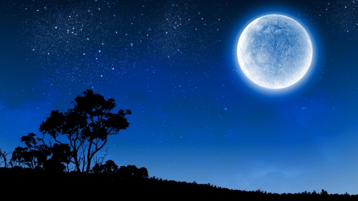 Spectacol cosmic inedit în noaptea de 31 martie: Cum ne afectează LUNA ALBASTRĂ