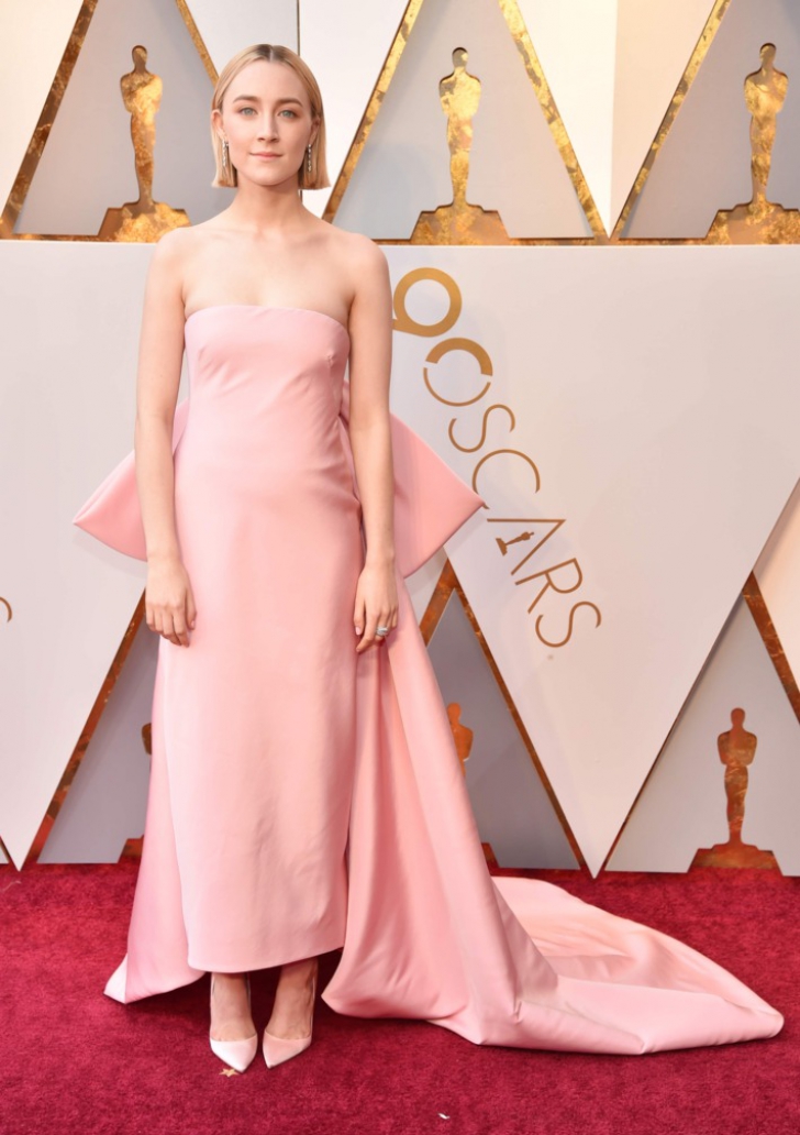 Oscar 2018: Ţinute glamour şi îndrăzneţe pe covorul roşu