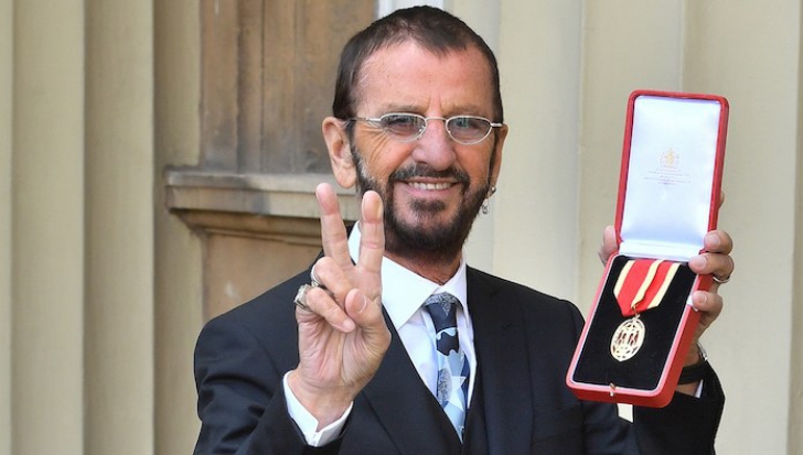 Ringo Starr, învestit cavaler în cadrul unei ceremonii de la Palatul Buckingham