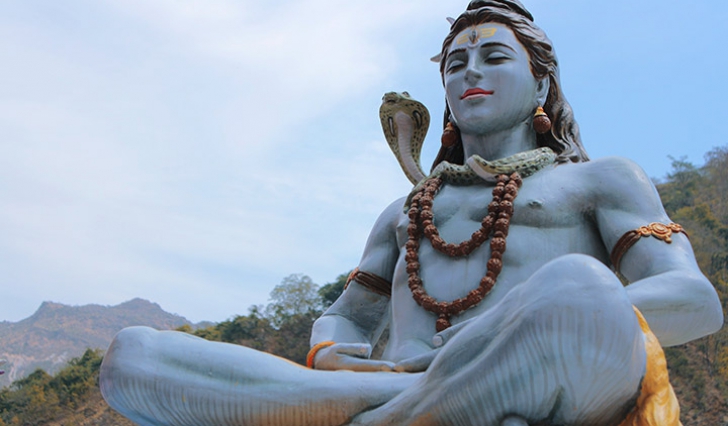 O nouă religie monistă: Lingavat. Singurul zeu: Shiva