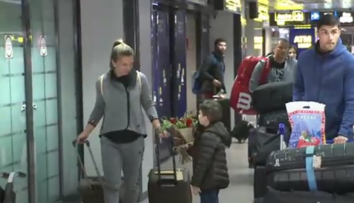 Simona Halep. Cine a aşteptat-o pe Simona Halep la aeroport. Numărului 1 WTA nu i-a venit să creadă